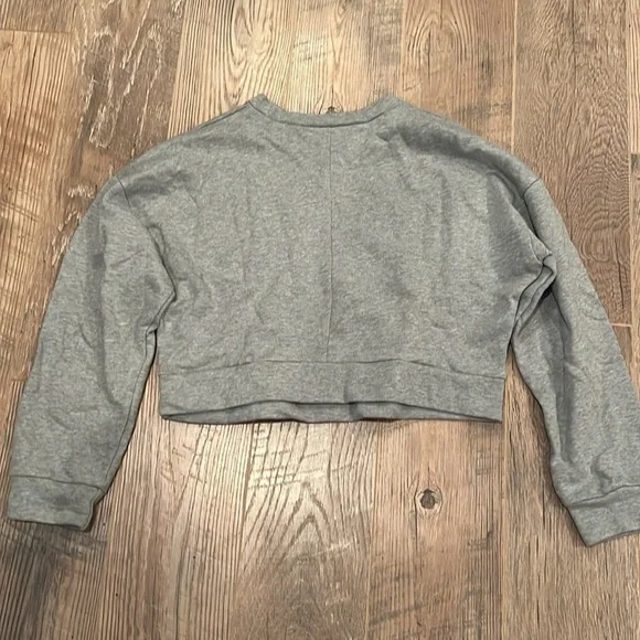 Olivaceous Women’s Grey Long Sleeve Size Small - Picture 3 of 6